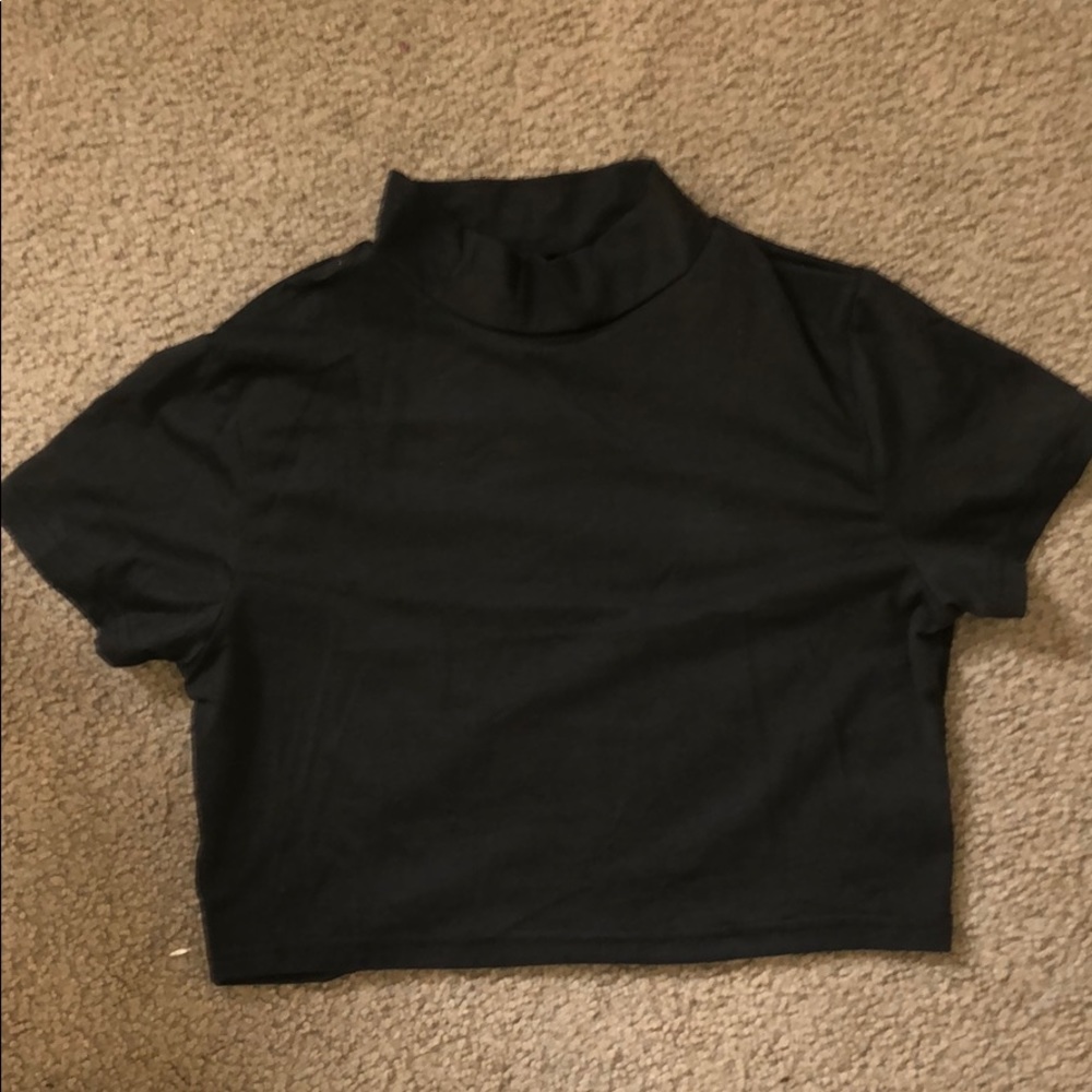 Black turtle neck short sleeve tee